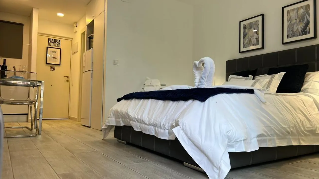 Aguila Estudio Beach Apartment Benalmadena Spain